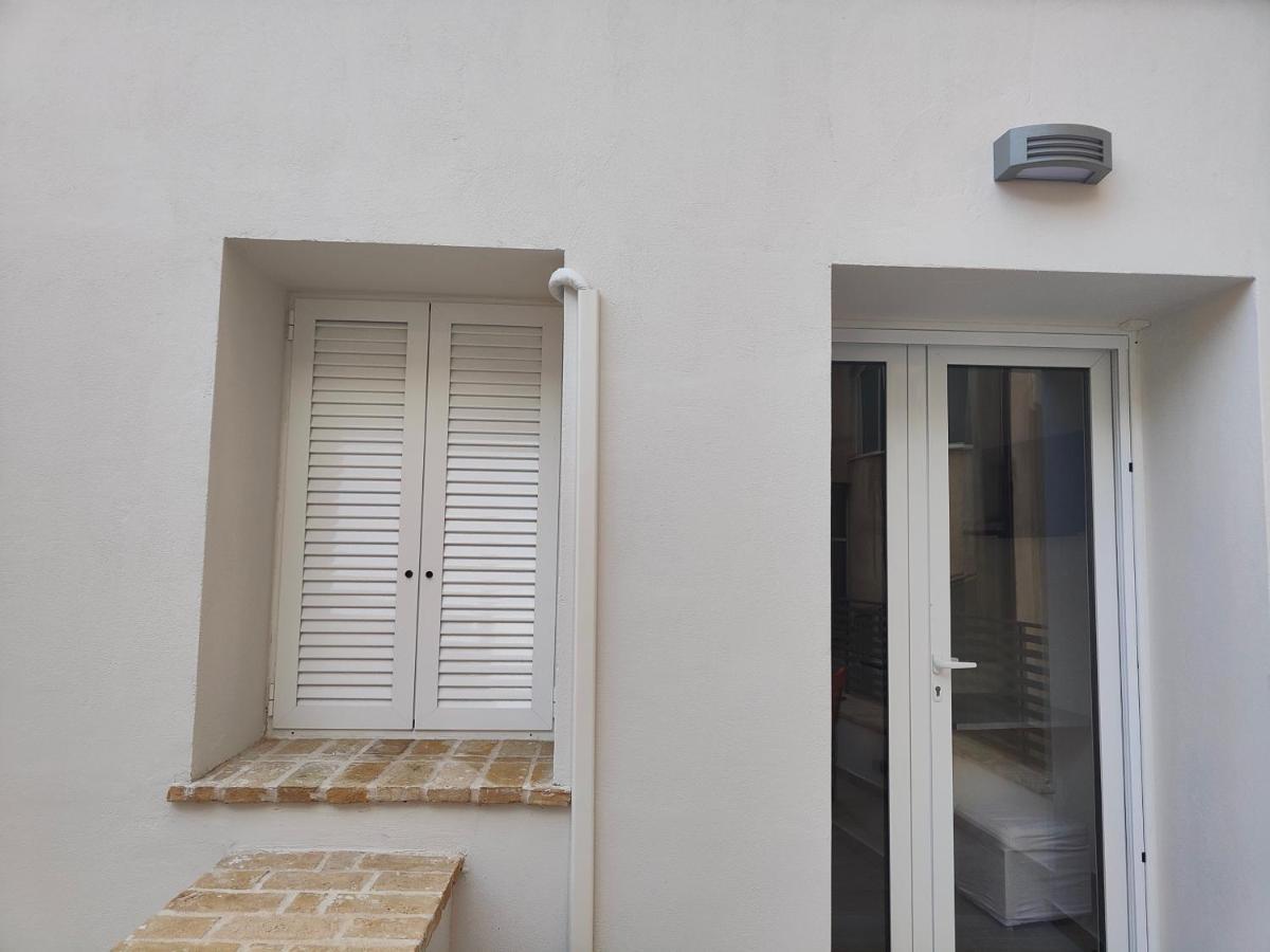 Litseli Apartment Athens Exterior photo