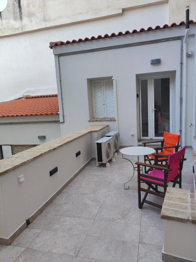 Litseli Apartment Athens Exterior photo